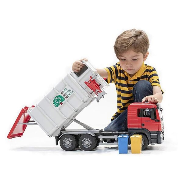 Bruder 1/16 MAN TGS Side Loading Garbage Truck - Image 7