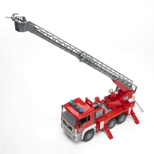 Bruder 1/16 MAN TGA Fire Engine with Water Pump - Image 6